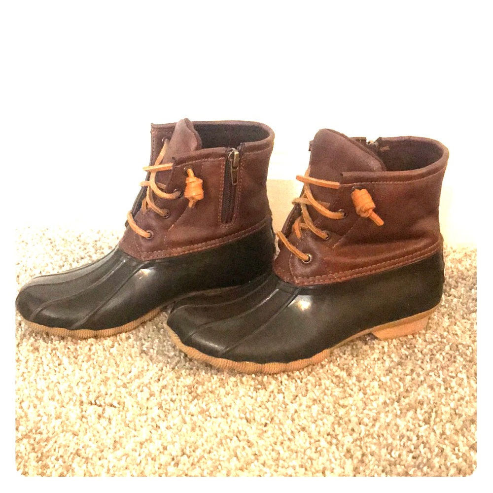 Shoes - Picture 1 of 1